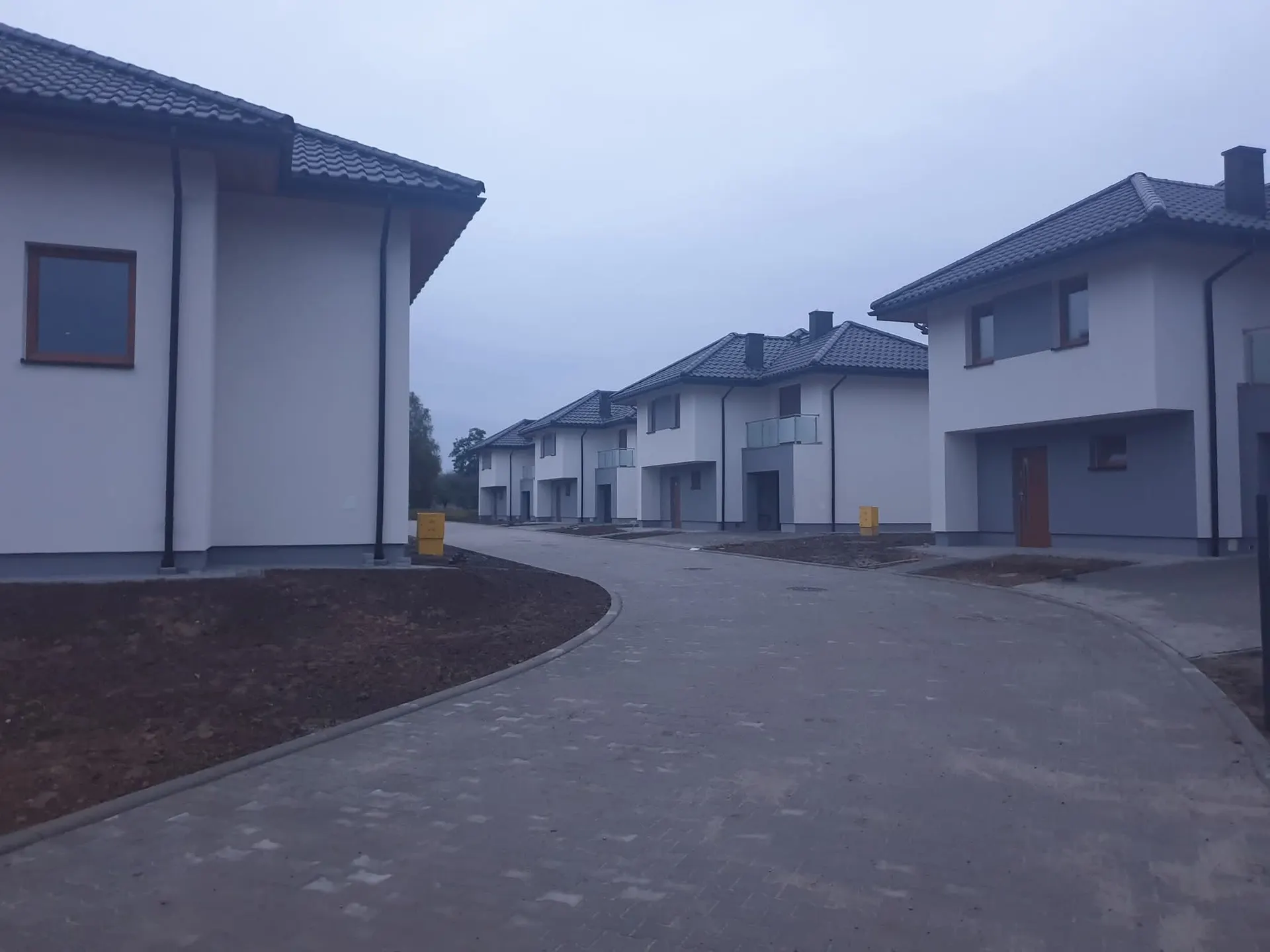 Osiedle domów, Niepołomice (ul. Stroma) — zdjęcie 2
