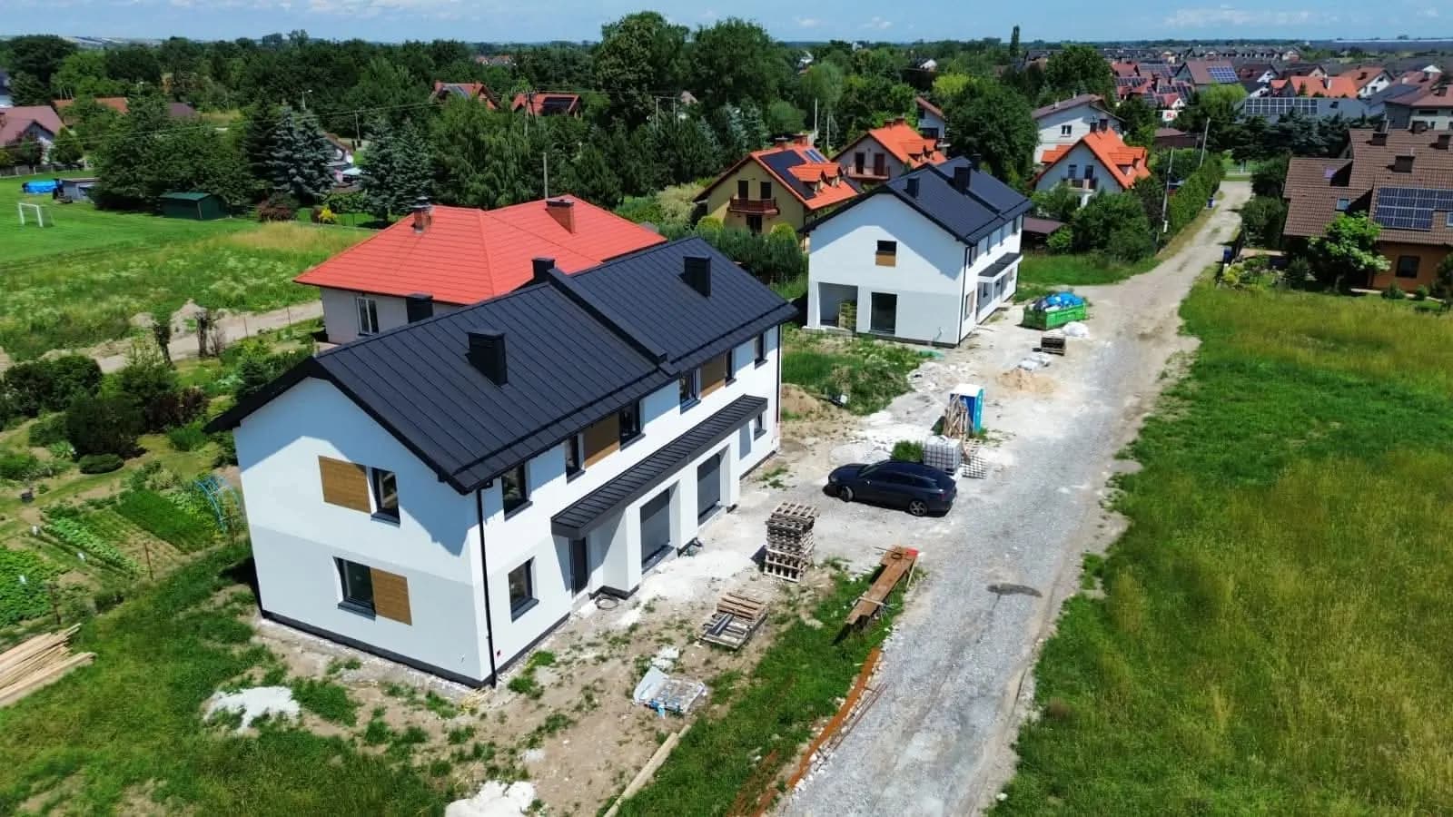 Zabudowa bliźniacza, Niepołomice (ul. Słoneczna)